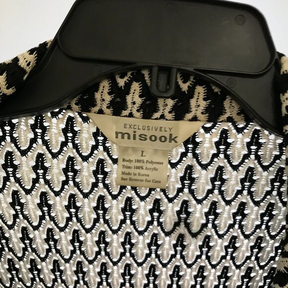 Black and White Misook Zip Up - Picture 5 of 5